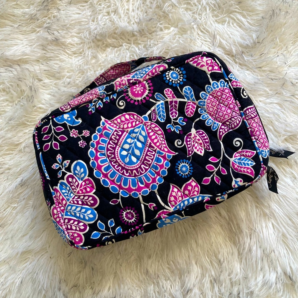 Vera Bradley Large Cosmetic / Makeup Bag 🌟